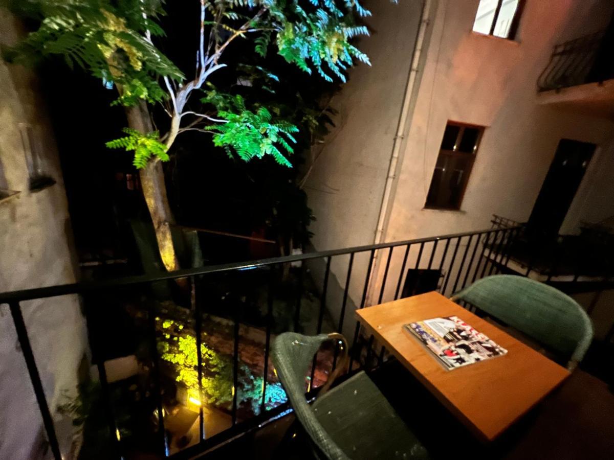 Klein Cihangir Pera Suites Istanboel Buitenkant foto