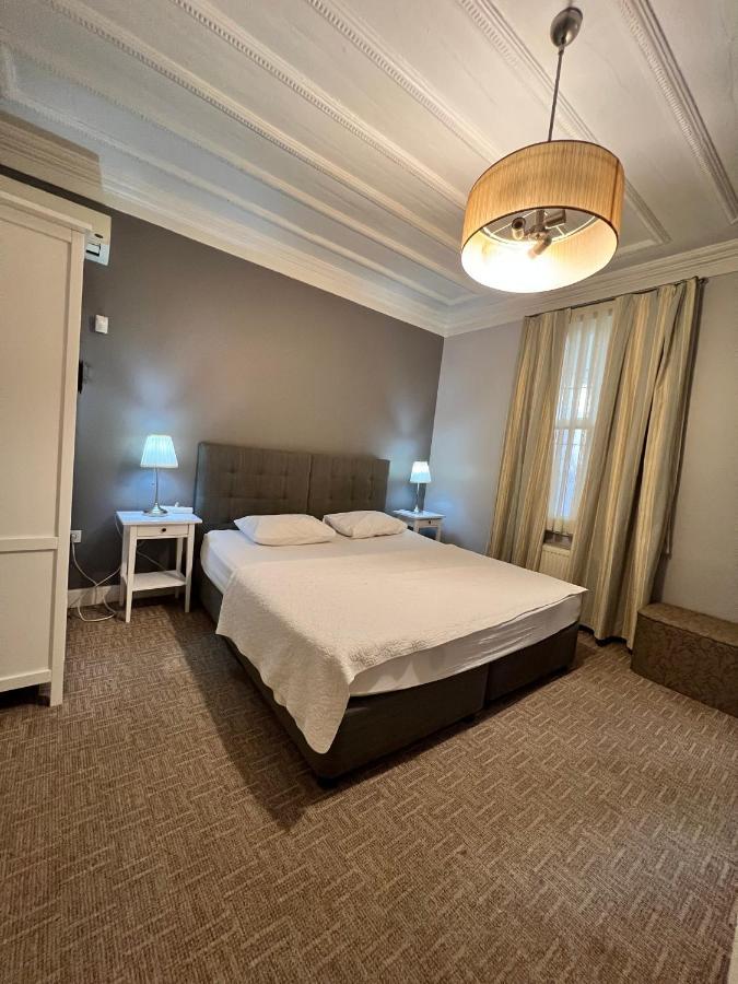 Klein Cihangir Pera Suites Istanboel Buitenkant foto