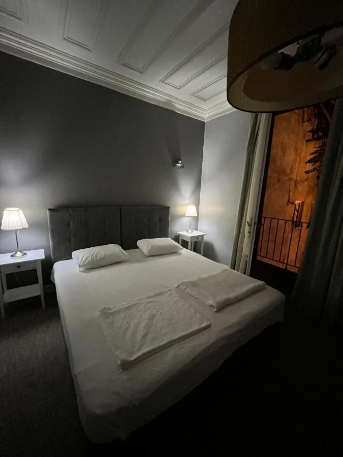 Klein Cihangir Pera Suites Istanboel Buitenkant foto